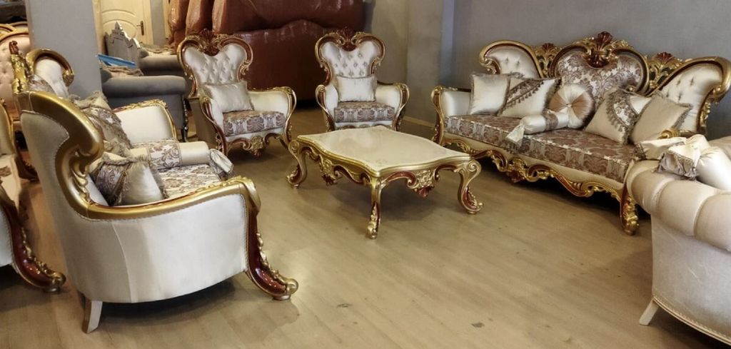Casa Padrino Luxus Barock Wohnzimmer Set Creme / Silber / Gold / Braun - 2 Barock Sofas & 2 Barock Sessel & 1 Barock Couchtisch - Luxus Wohnzimmer ...
