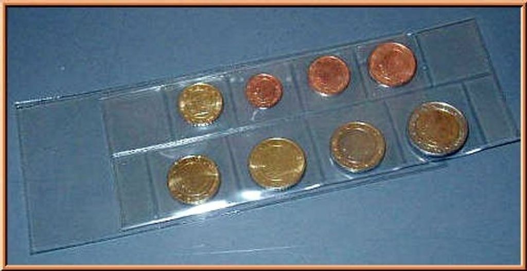 Lindner K7ES Folienhülle aus glasklarer Hart-PVC-Folie für einen Euro-Kursmünzensatz