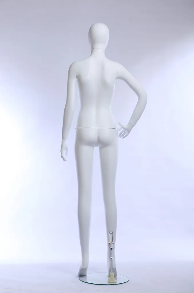 Mannequin vitrine blanc mat peinture haute qualité style abstrait