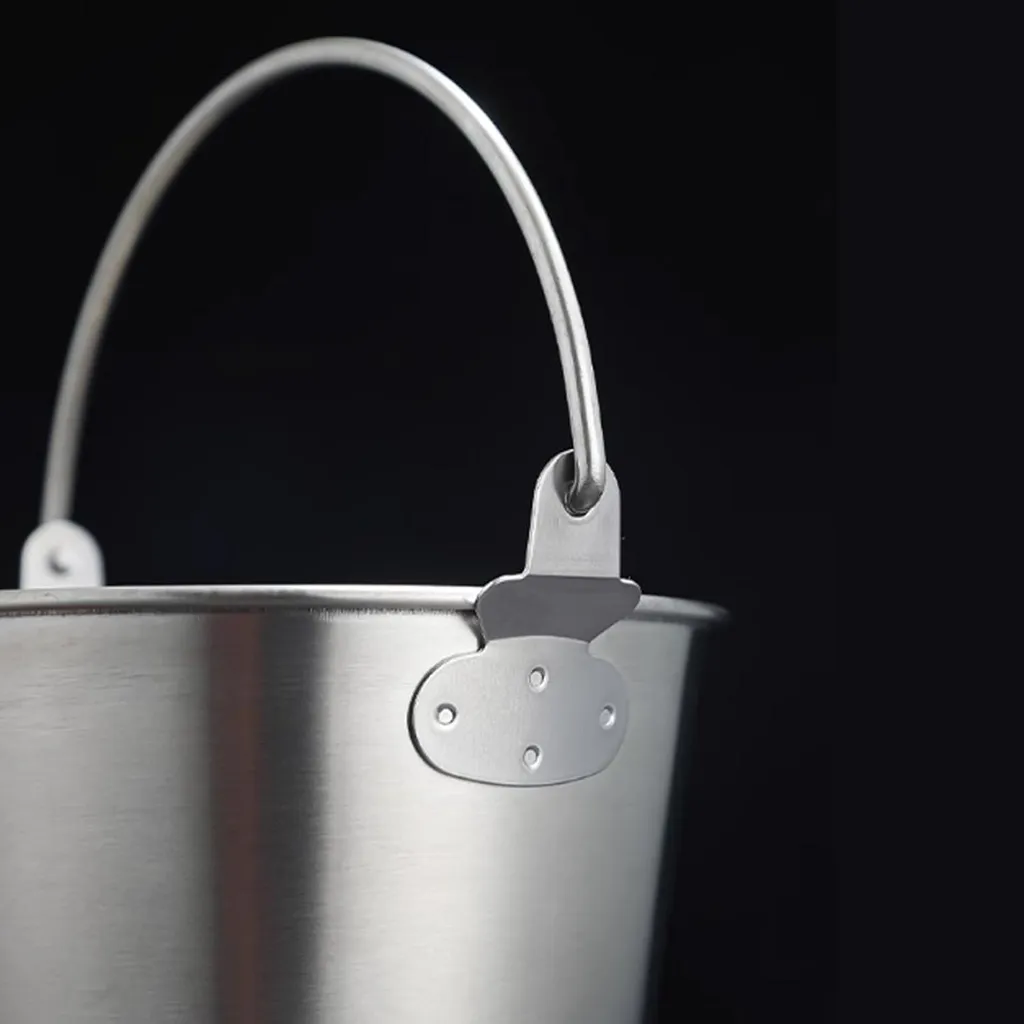 Seau à boissons 2L inox : gardez vos bouteilles au frais avec style