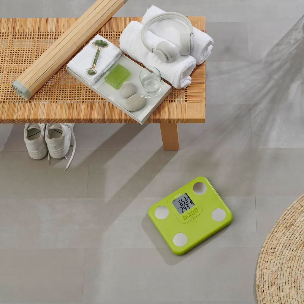 Tanita BC-730 Vert : Analyseur de composition corporelle ultra compact