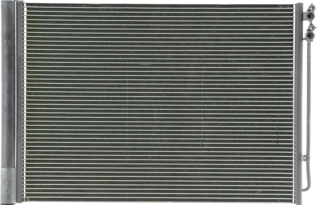 Plus de fuite de clim sur BMW : Condenseur MAHLE AC 567 000P fiable