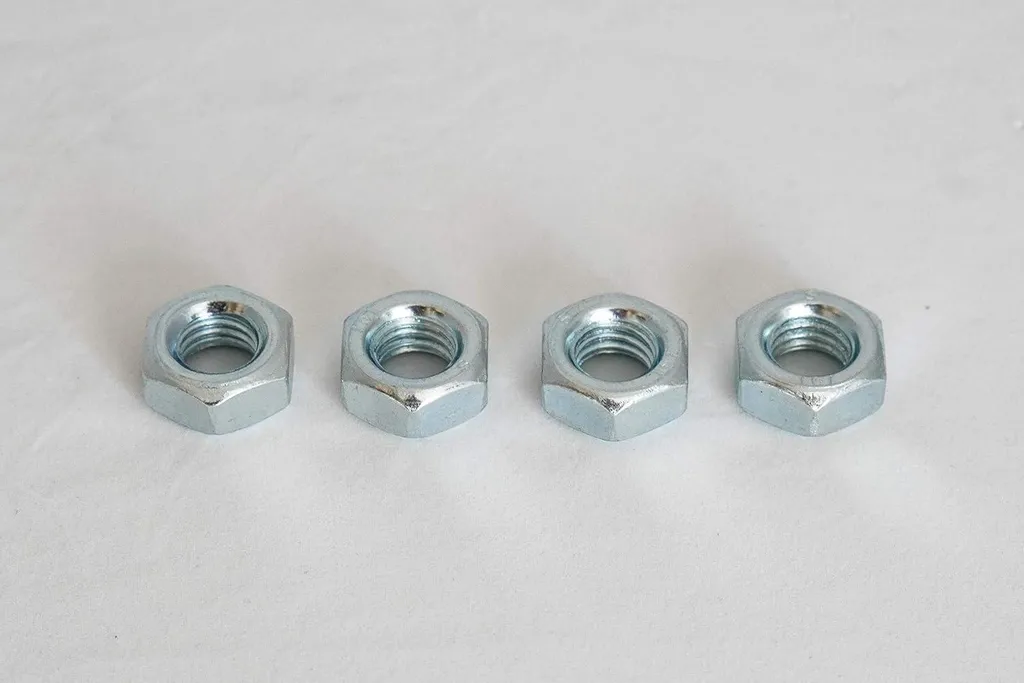 Roulettes pivotantes silencieuses en caoutchouc TPR 50 mm visserie M10