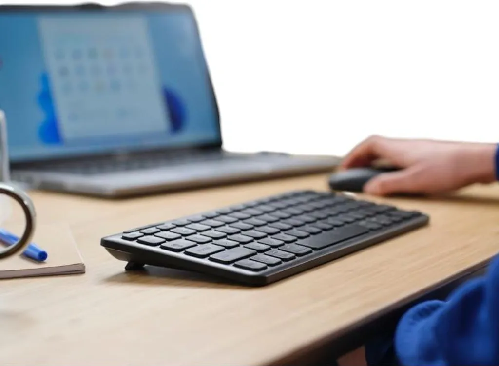 Pack Trust Lyra WL Clavier Souris Multi-dispositif Sans Fil Rechargeable - 8