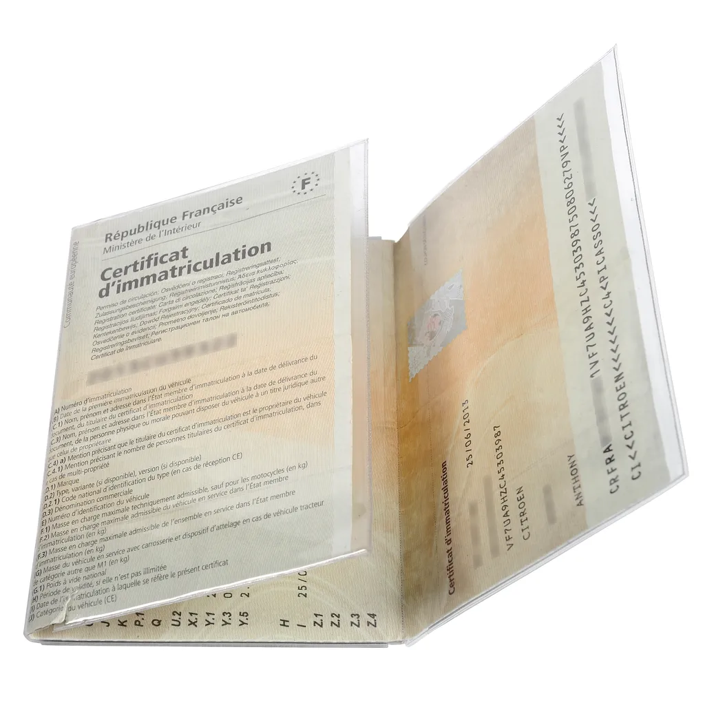 Évitez l'Usure de votre Carte Grise avec ces 10 Étuis PVC 85x125mm 150µ