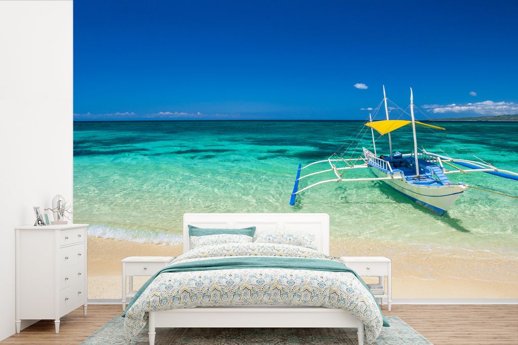 MuchoWow Fototapete für Wohnzimmer oder Schlafzimmer Wandtapete Vinyl Motivtapete Gelbes Boot vor dem Strand von Boracay auf den Philippinen. - ...
