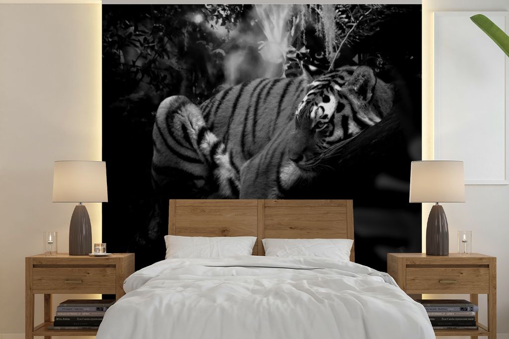 MuchoWow Fototapete für Wohnzimmer oder Schlafzimmer Wandtapete Vinyl Motivtapete Tiere - Tiger - Dschungel - Schwarz - Weiß - 350x350 cm - Sch...
