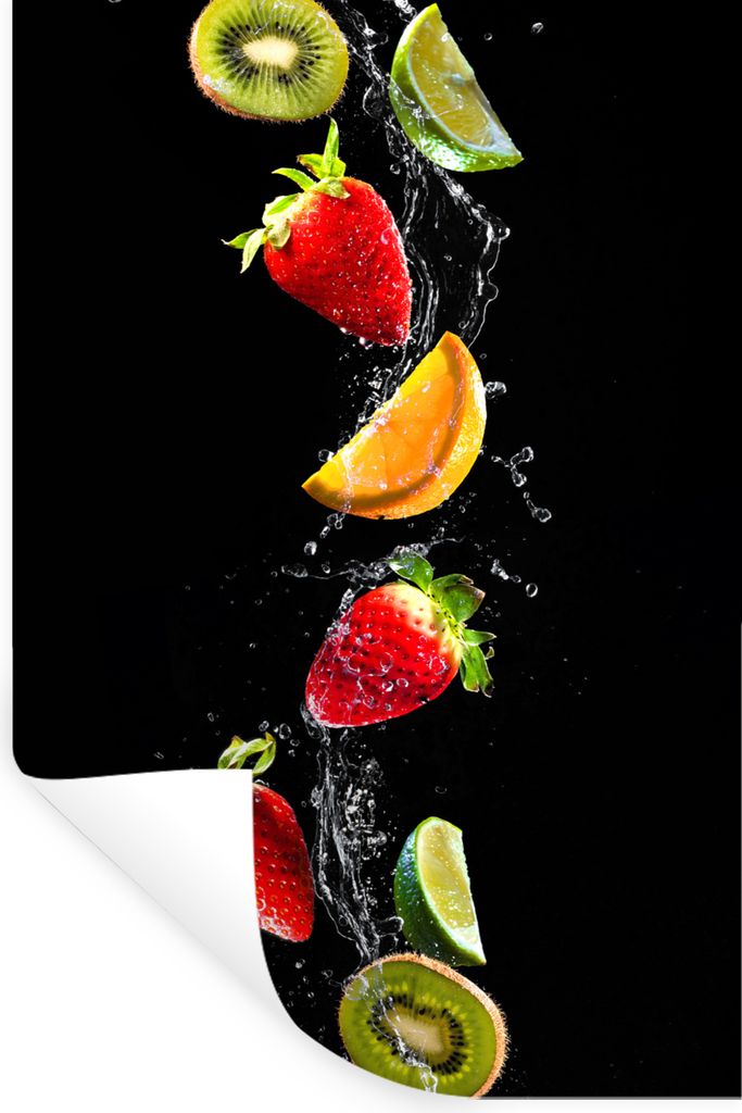 MuchoWow Wandtattoo Wandsticker Wandaufkleber Obst - Wasser - Schwarz - Stillleben Erdbeere - Kiwi 40x60 cm Selbstklebend und Repositionierbar - ...