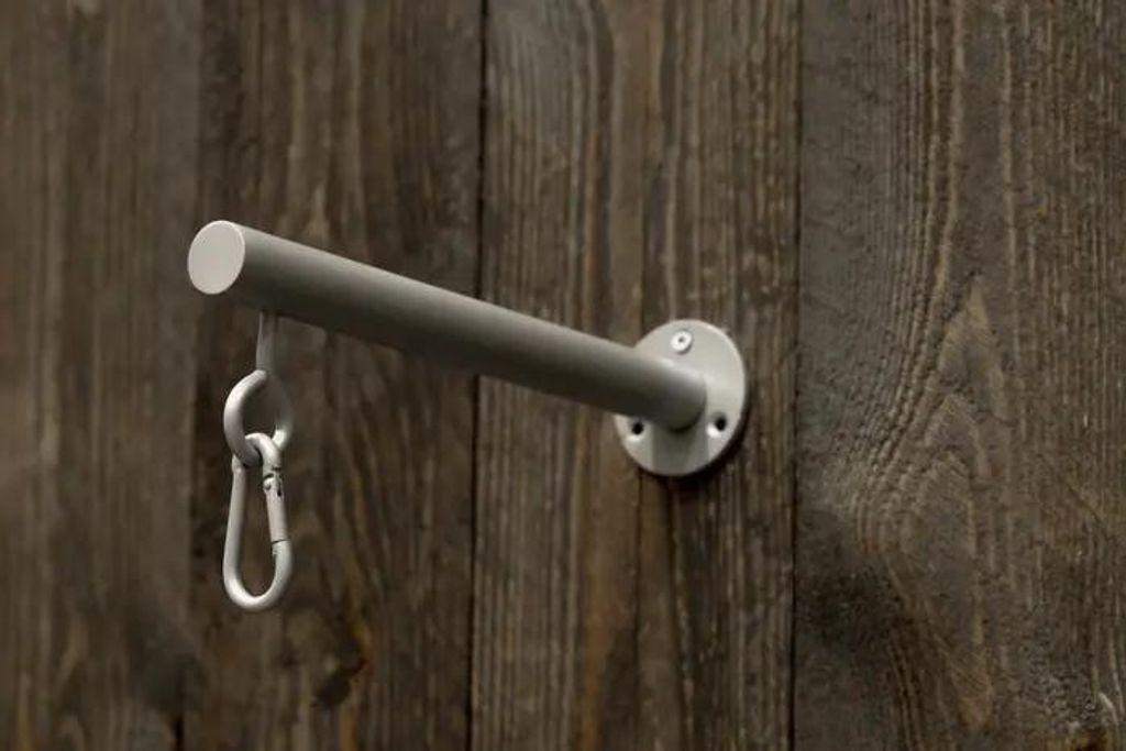 Grooming Deluxe Trensenhaken mit Haken und Wandbefestigung, Farbe:silber