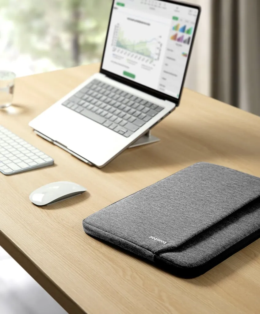 Housse portable 14 pouces TomToc Light-A18 idéale pour le télétravail