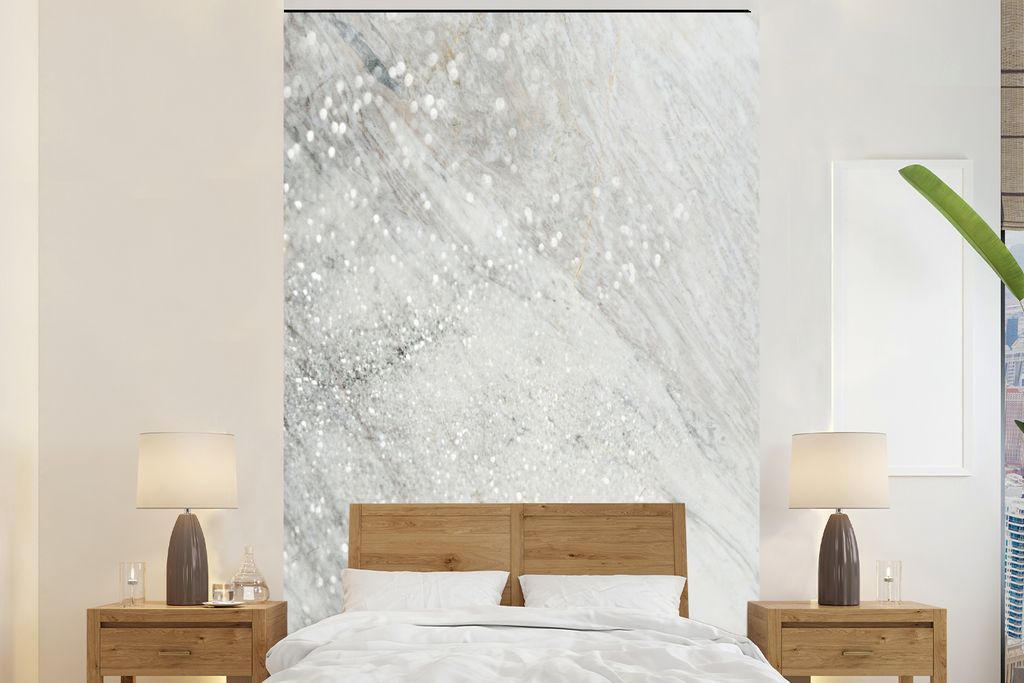 MuchoWow Fototapete für Wohnzimmer oder Schlafzimmer Wandtapete Vinyl Motivtapete Marmor - Glitter - Silber - 145x220 cm - Wanddekoration