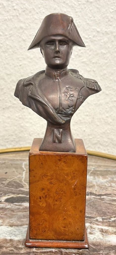 Casa Padrino Luxus Deko Bronze Napoleon Büste auf Holzsockel Antik Bronze / Braun 10 x 7 x H. 24 cm - Bronzefigur - Dekofigur - Deko Accessoires