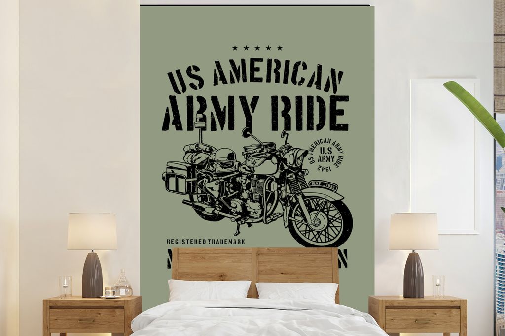 MuchoWow Fototapete für Wohnzimmer oder Schlafzimmer Wandtapete Vinyl Motivtapete Mancave - Motorrad - Armee - Vintage - 195x300 cm - Das Hinter...