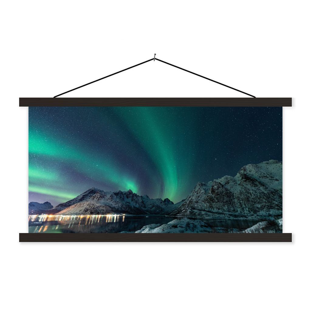 MuchoWow Textilposter Nordlicht - Berg - Schnee - Grün - Sternenhimmel - Winter 150x75 cm mit schwarzem Rahmen - Posterleiste