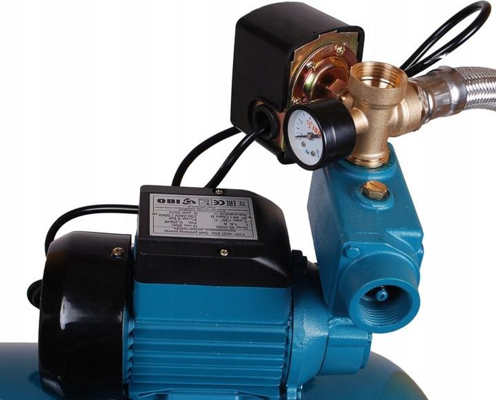 Produktbild von IBO Hauswasserwerk Set – Hauswasserautomat 250W, 2100 L/h, 2-Liter-Druckkessel – Gartenpumpe Mit 3,3 Bar, Für Brunnen & Gartenbewässerung