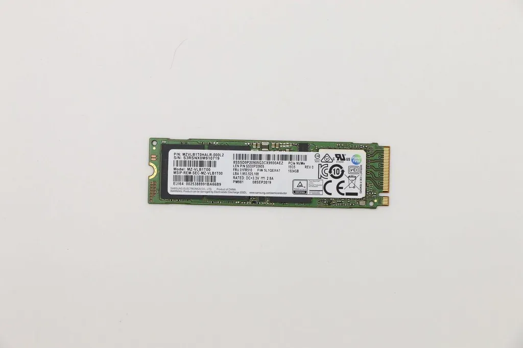 SSD Lenovo PM981 01FR510 PCIe : Boostez la Performance de votre Station