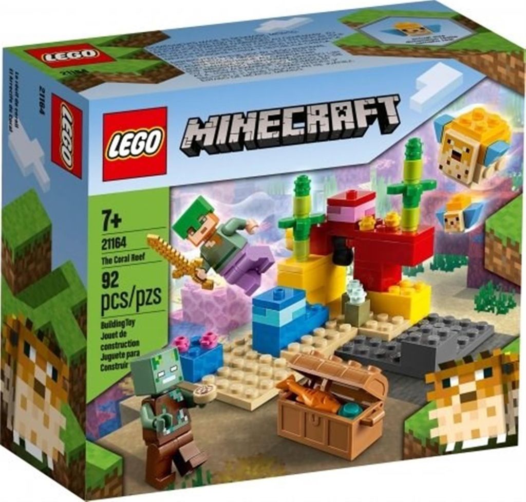 The image shows the retail packaging for a LEGO Minecraft building set.