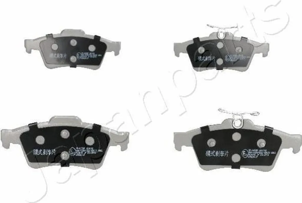 Jeu de plaquettes de frein pour Mazda 3 et 5 essence et diesel (06-)