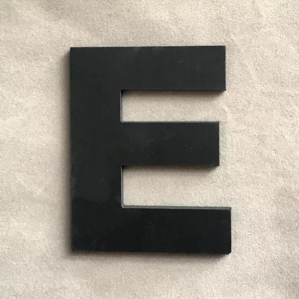 Wandaufkleber Buchstabe schwarz 9 x 7,4 cm, Buchstabe E