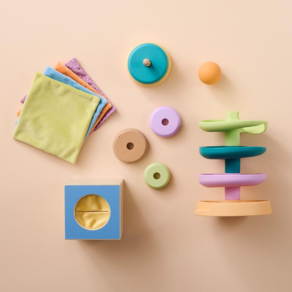 Petite Amélie Montessori Spielzeug Box - 10-12 Monate Produktbild 