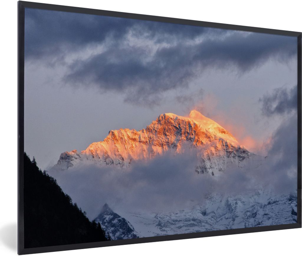MuchoWow Gerahmtes Poster Sonnenuntergang über den Schweizer Alpen in der Nähe des Eigers 90x60 cm - Poster mit Schwarzem Bilderrahmen Wandpost...