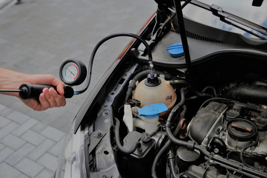 Kit diagnostic refroidissement 27 pièces avec pompe de pression Master - 12