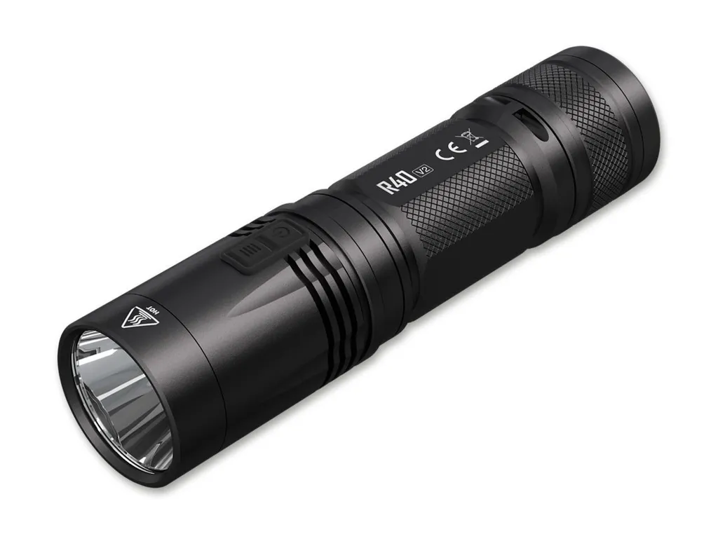 Lampe de poche Nitecore R40 V2 : torche LED ultra-puissante de 1000 lumens