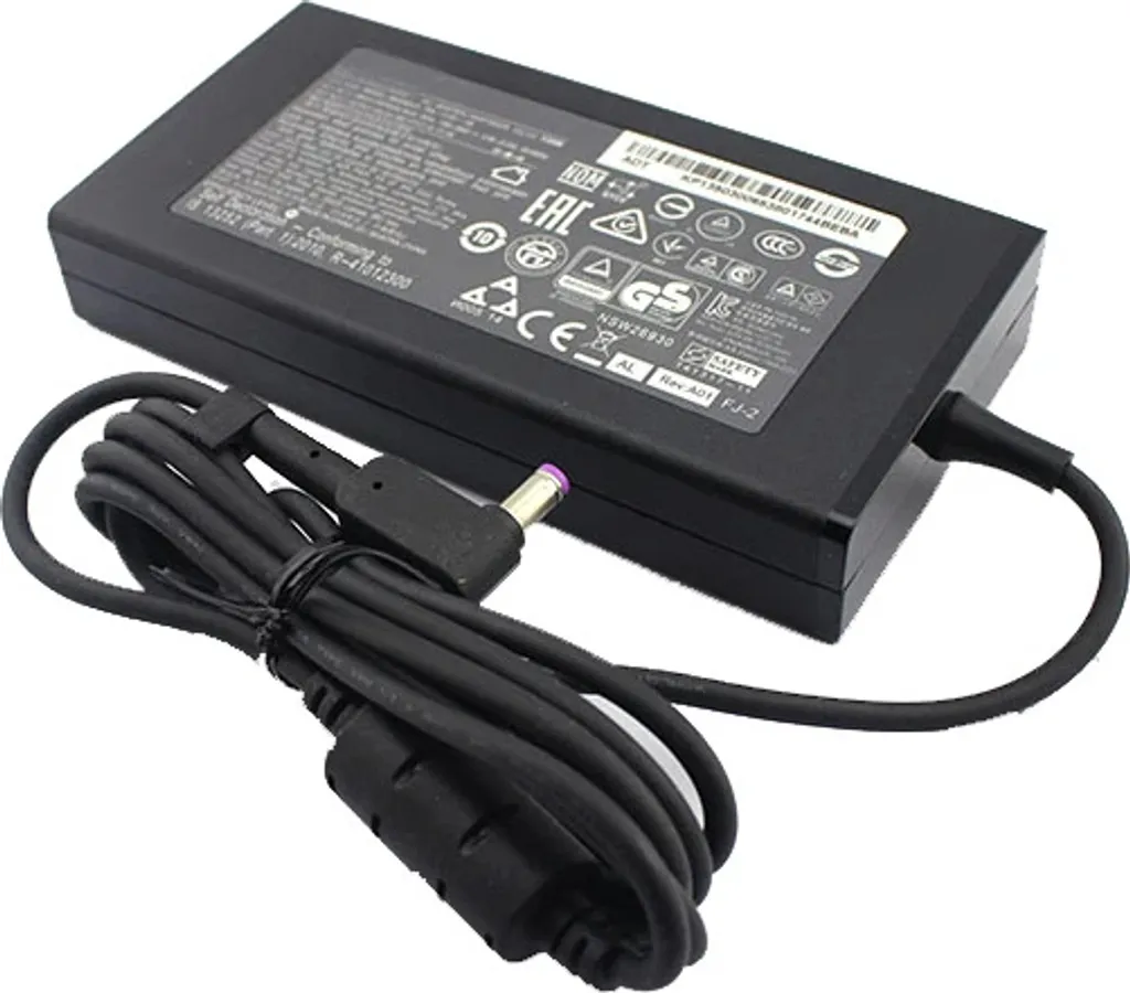 Adaptateur Secteur 19V 7.1A avec Protection Surtension Intégrée - Noir