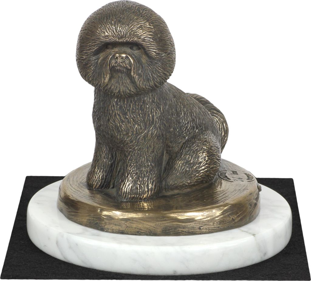 Bichon Frise, Gelockter Bichon, Tenneriffahündchen - Hundestatue, Figur auf weißem Marmor, Trophäe für die Art-Dog-Hundeaustellung