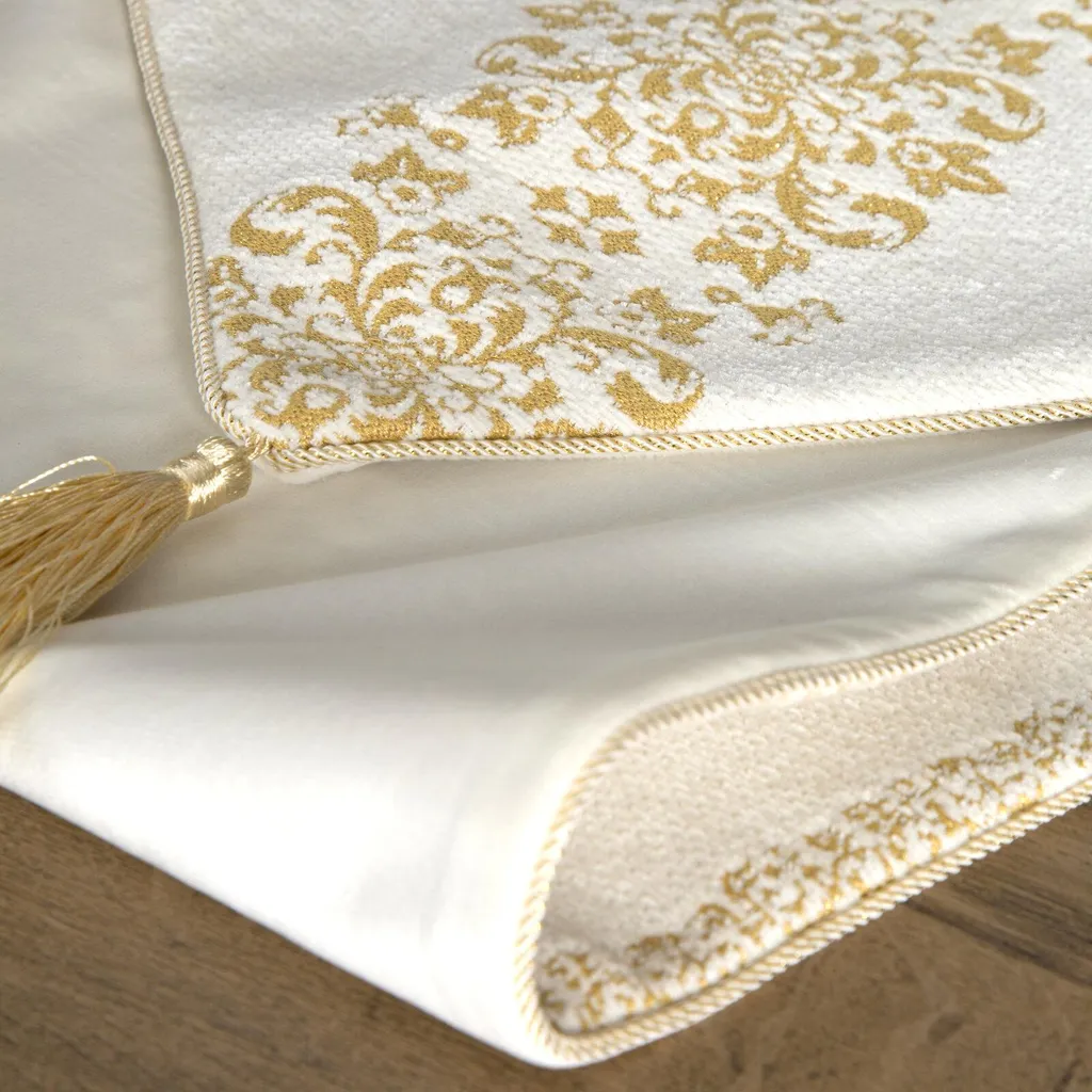 Chemin de table blanc stylé 30 x 180 cm pour décoration de table chic