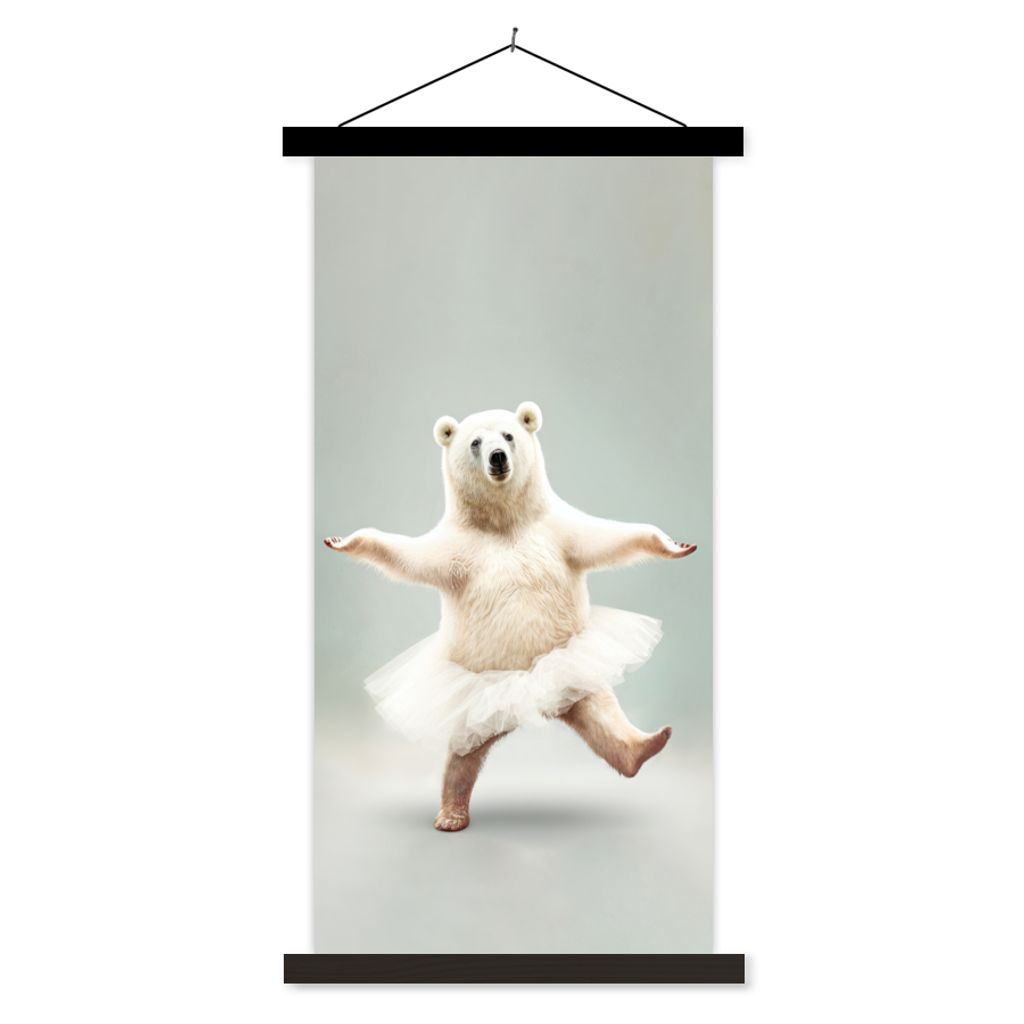 MuchoWow Textilposter Eisbär - Tutu - Weiß - Porträt - Tiere - Kinder 40x80 cm mit schwarzem Rahmen - Wandemalerei