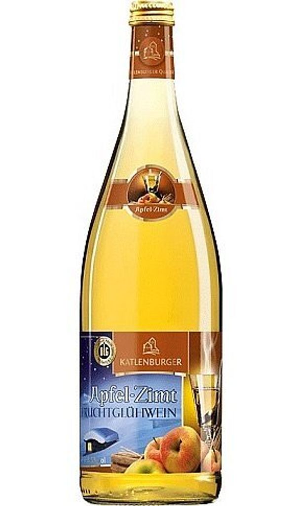 A bottle of Katlenburger Apfel-Zimt Fruchtglühwein.