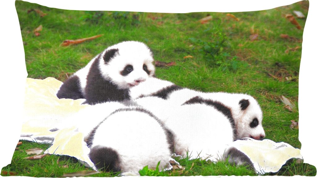 MuchoWow Zierkissen Sofakissen Wohnzimmer Dekokissen 50x30 cm Pandas - Gras - Decke - Wohnzimmerdekoration - Polster mit Photo