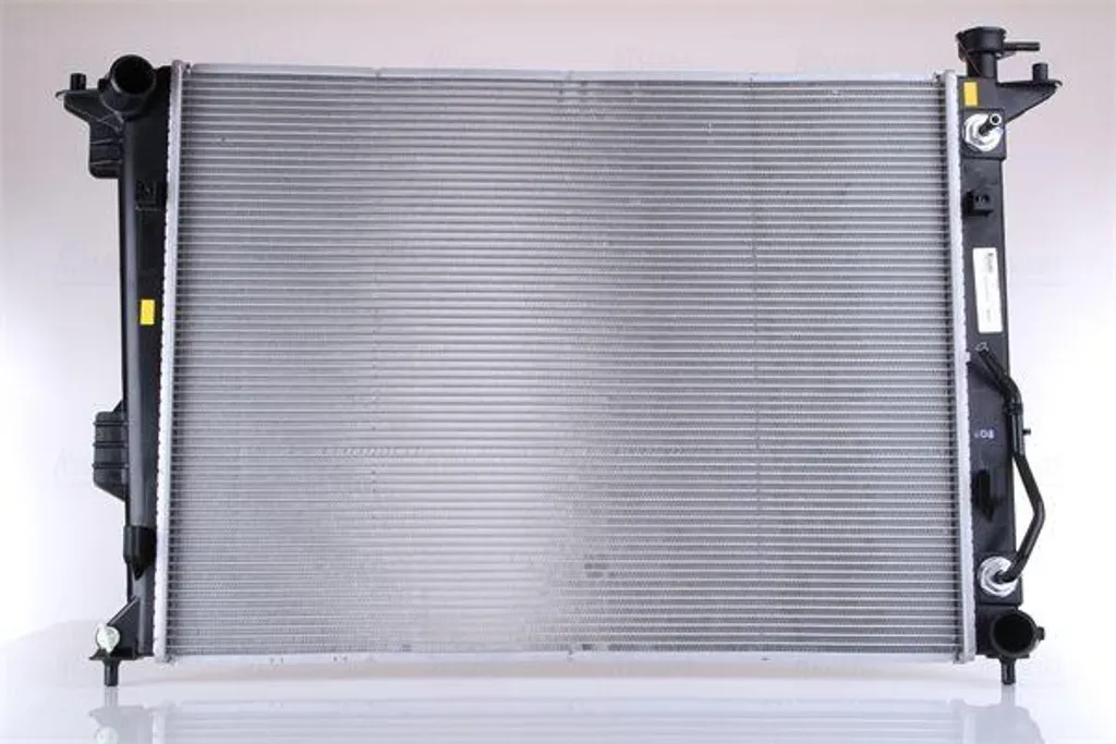 Évitez la surchauffe : Radiateur NISSENS 66765 pour Kia Carens OE 25310A4010