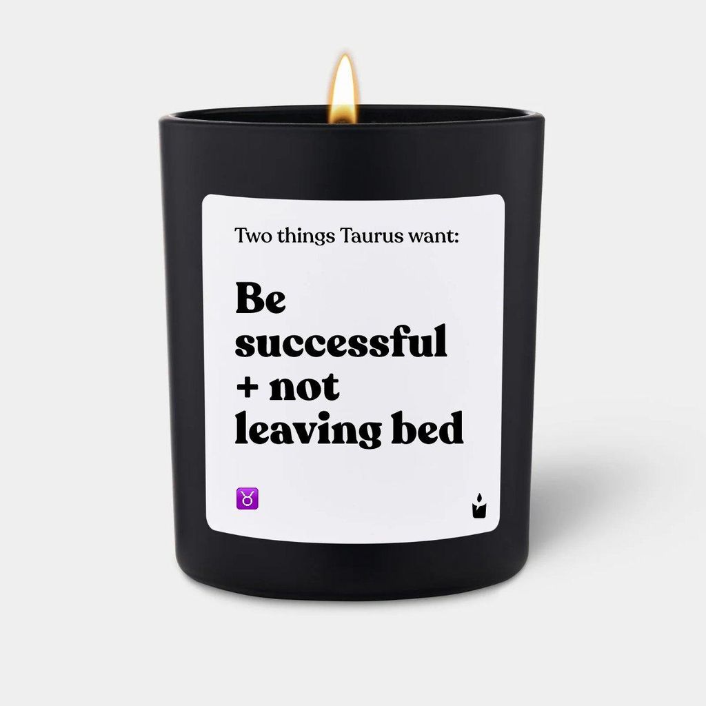 ChattyCandles Duftkerze Schwarz Woody Two things Taurus want: Be successful + not leaving bed