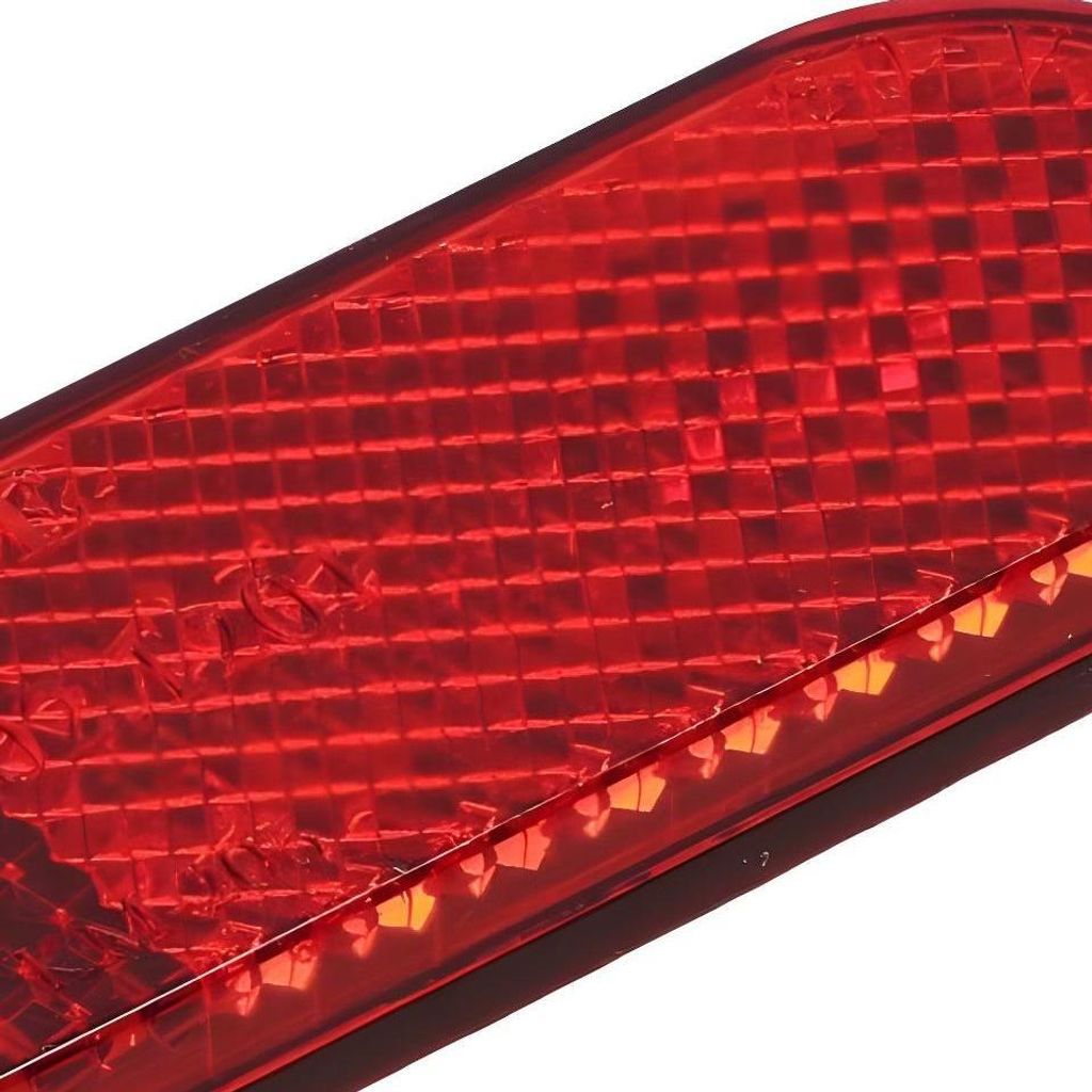 101_Octane Reflektor 95x25mm rot selbstklebend