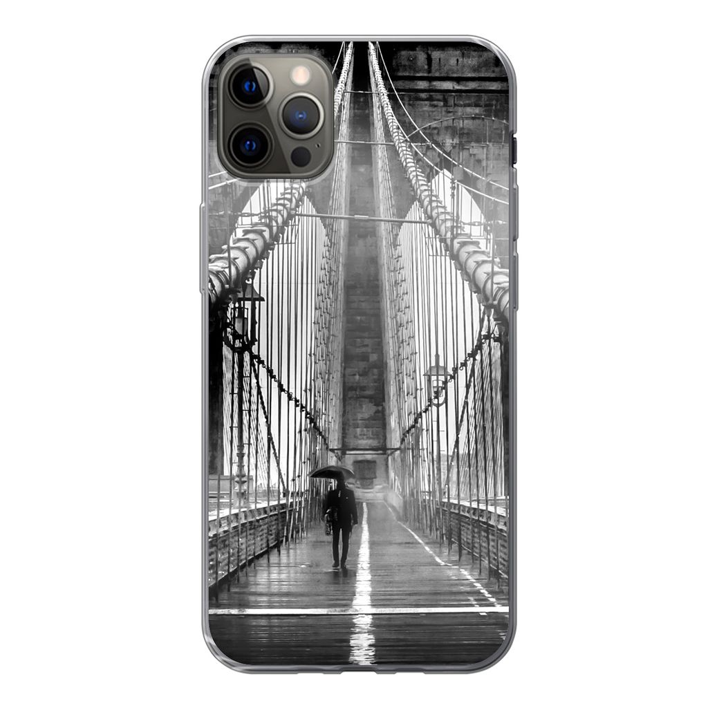 MuchoWow Handyhülle Schutzhülle Hülle für iPhone 13 Pro Max Brooklyn Bridge während des Regens in Schwarz und Weiß Silikon Softcase Handy H...
