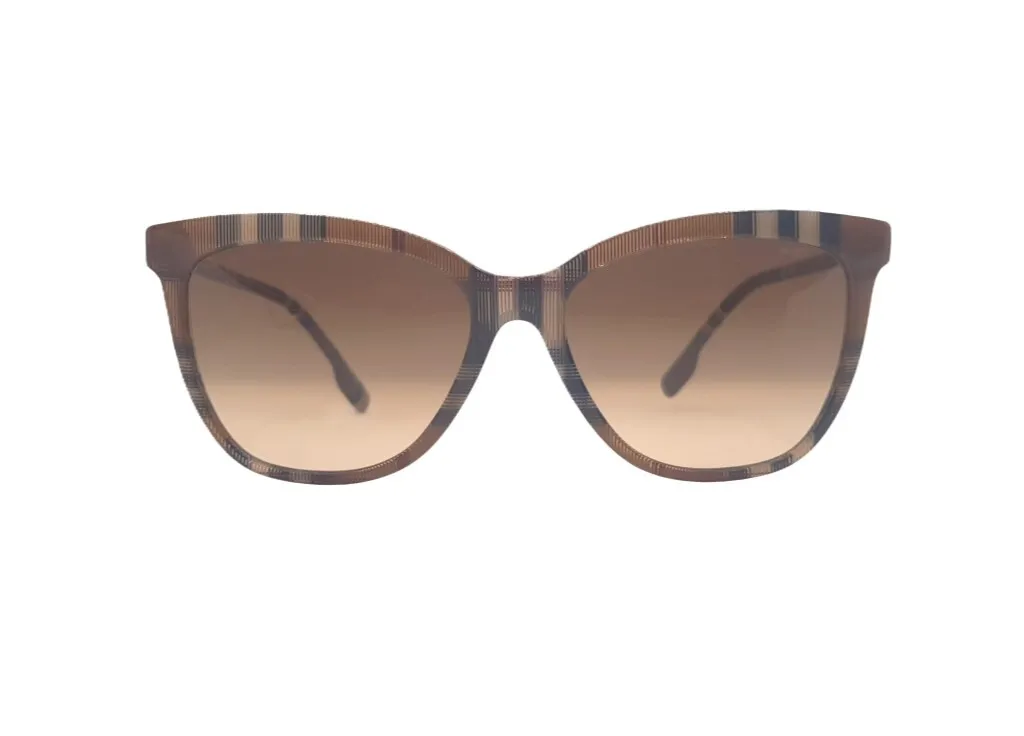 Lunettes de soleil femme BURBERRY Clare BE4308 Style été et ville luxe