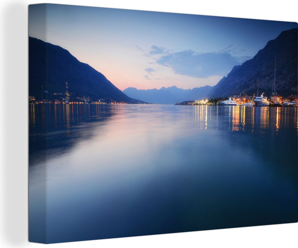 OneMillionCanvasses - Leinwandbilder - 140x90 cm, Bucht von Kotor mit Sonnenuntergang in Monte, Wandbilder Kunstdruck Wanddekoration - Foto auf L...