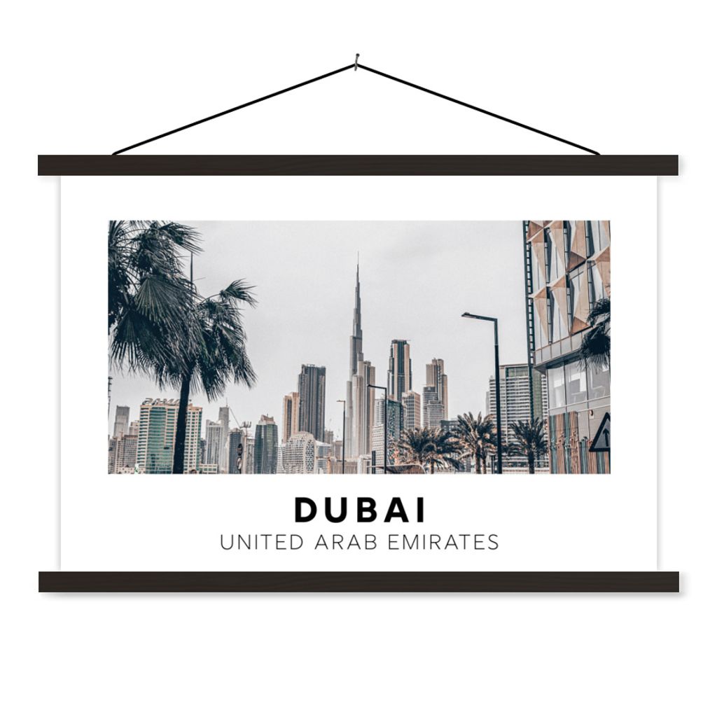 MuchoWow Textilposter Dubai - Skyline - Palme 120x80 cm mit schwarzem Rahmen - Wanddeko