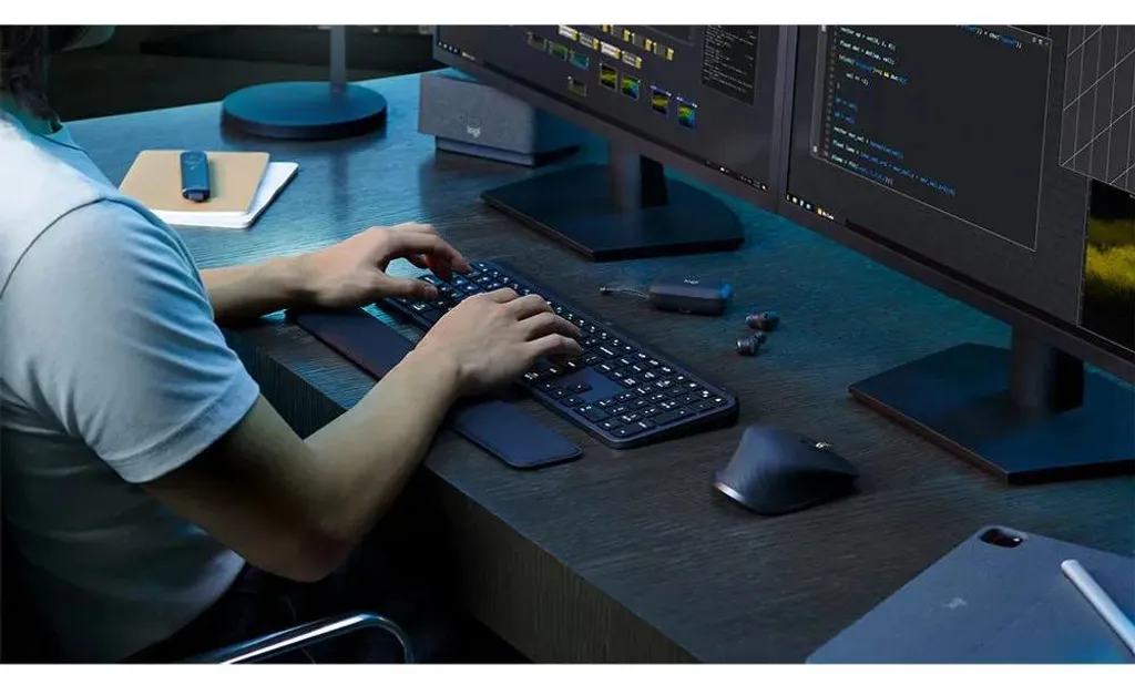 Logitech MX Keys S Combo Pack Productivité pour Télétravail et Multi-Appareils - 6