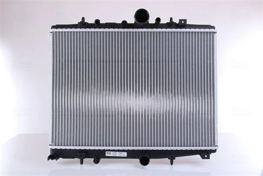 Radiateur moteur NISSENS 133091 en aluminium robuste pour modèles C5