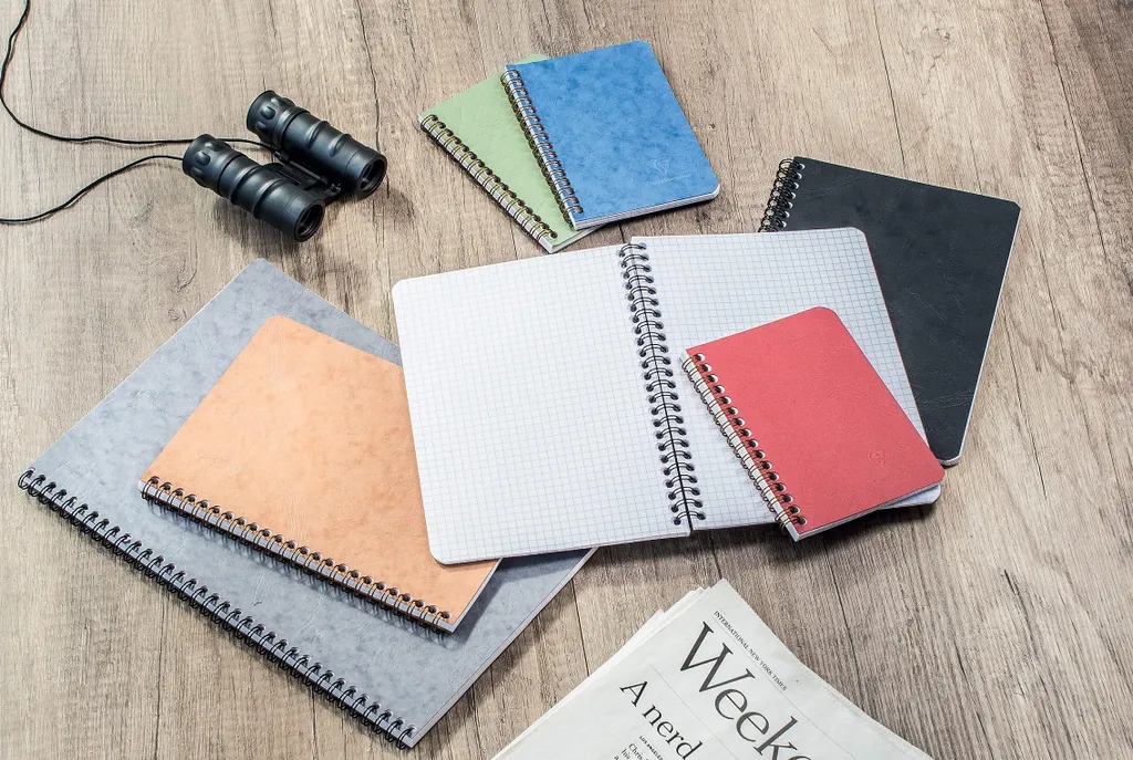 Cahier à spirale A4+ quadrillé 4 trous avec feuilles micro-perforées - 5