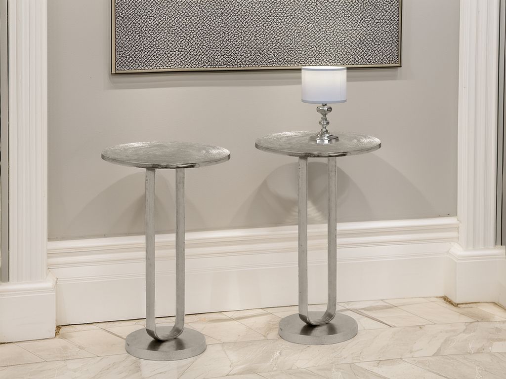 Couchtisch 2 teilig aus Metall in Silber, Nachttisch am Bett, Beistelltisch rund