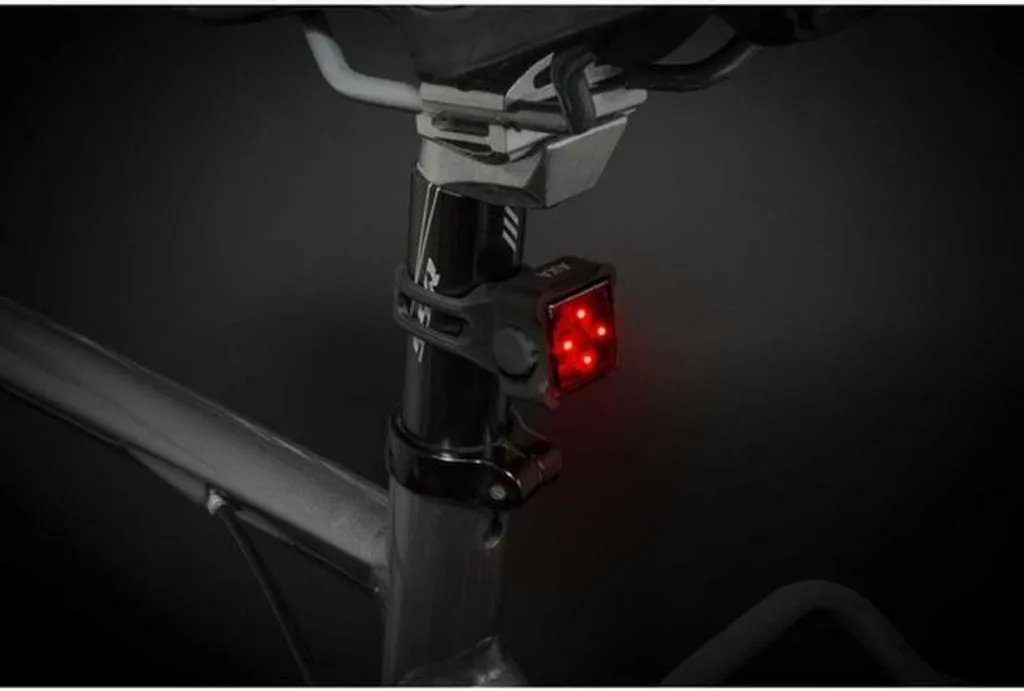 Kit AXA Niteline T4-R éclairage vélo rechargeable haute puissance LED