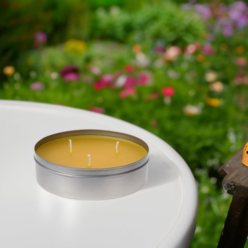 3-Docht Zitronella-Kerze mit Deckel 11 cm - 12 Stück - Duftlicht Zitronenaroma - Garten Balkon Camping Bistrolicht 45 Stunden Brenndauer.