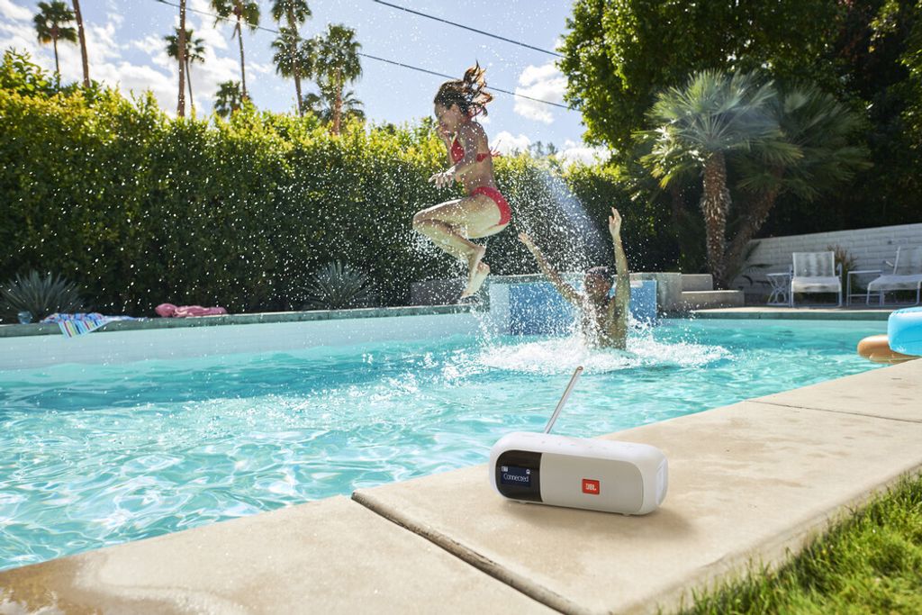 Přenosný analogový a digitální tuner JBL 2, bílý Obrázek produktu 12