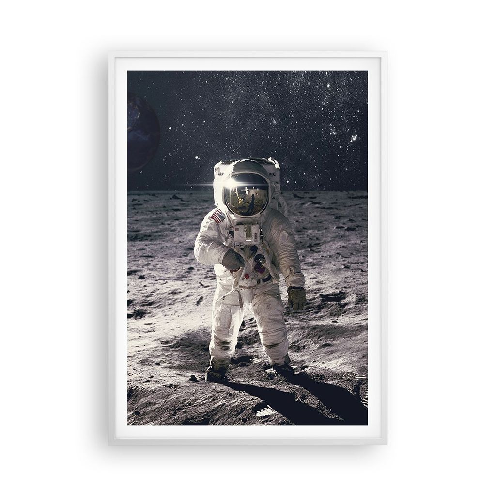 Gerahmtes Poster - Weißer Rahmen - Mond Erde Astronaut - 70x100 cm - Wand Bild - Wanddeko - Wandbilder - Kunstposter - Wandposter - Bilderrahmen -...