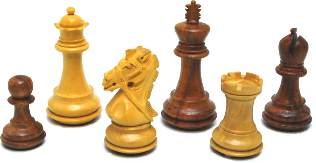Jeu d'échecs sculpté à la main en bois massif Rein Knight de 96mm