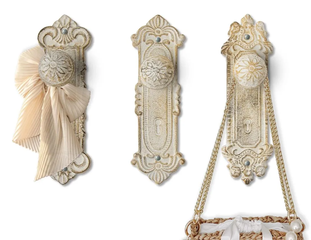 Crochets muraux vintage en fonte blanche aspect vieilli, lot de 3 pcs